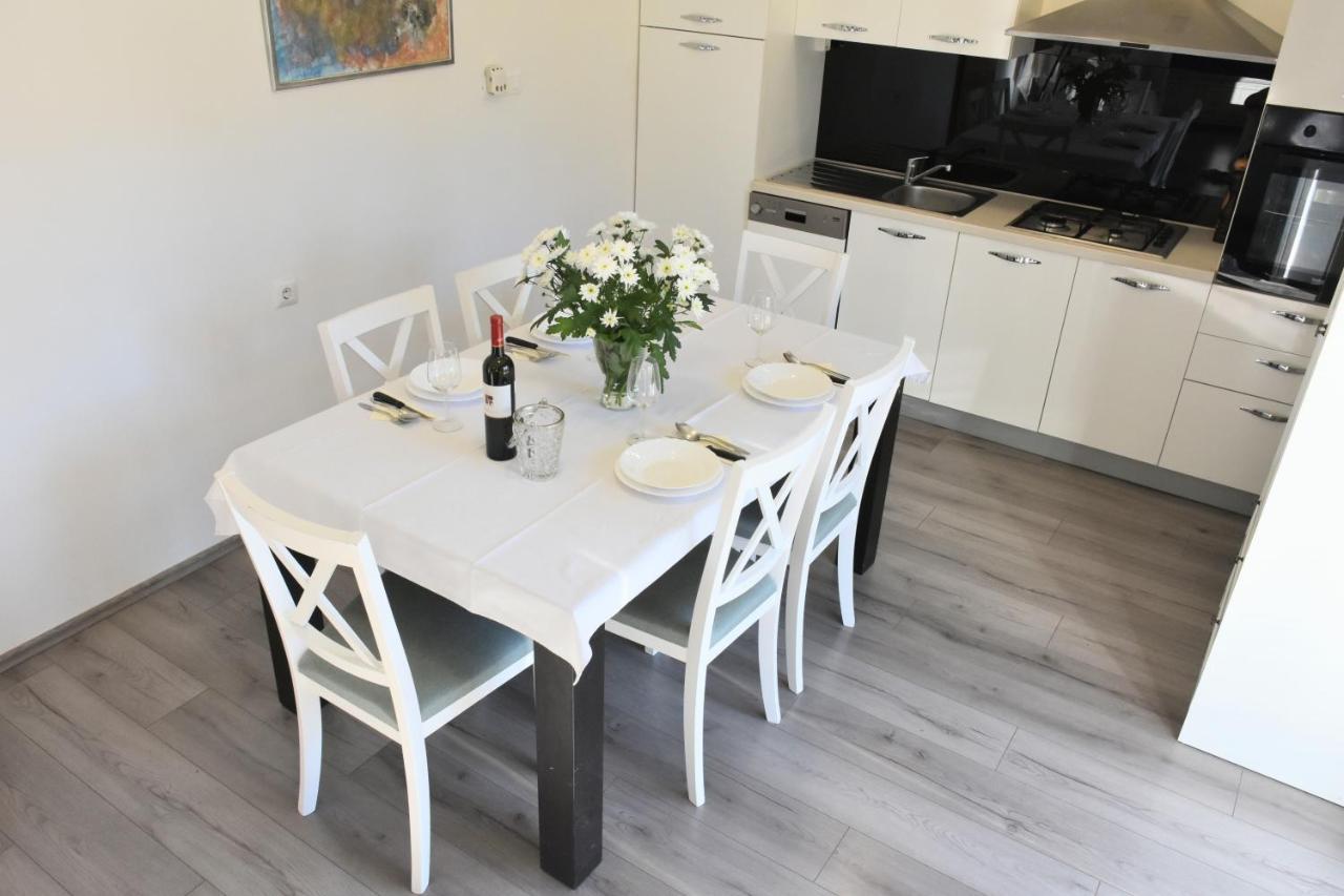 Villa Marie With Pool, Two Bedrooms For 4+2Kids Cavoglave Extérieur photo
